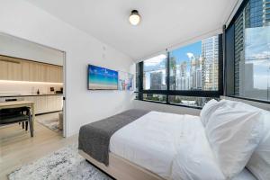 Downtown Edit-Resort Style Stay with Full Amenities