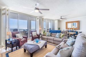 Beach Club 1705B by Youngs Suncoast