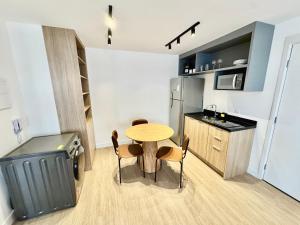 Studio Novíssimo Vila Olímpia! Ar Wifi TV LCD Academia CoWorking Pet Place Portaria 24h Guarda Malas! 10min Congonhas!