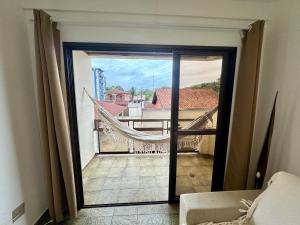 Apartamento próximo ao Centrinho do Itaguá