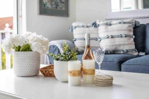 BlueSapphire & IceWhite HideAway 72SP