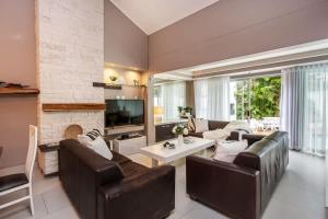 Hidden Gem-3Bed Parking & Pool