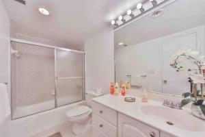 Condo with Stunning View STR-01307