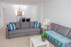 Condo on the Beach-STR 01309