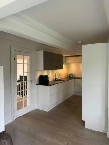 Historic Beach Villa With Pool At Marielyst