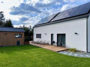 Dom na Kaszubach z Sauną i Jacuzzi - Wiele Dobrego