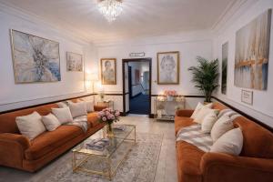 Park Lane ApartmentsShaw House