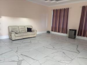 Comfortable Private Room in a Shared Home