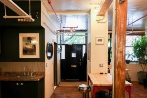 Artistic Vintage Loft in Williamsburg