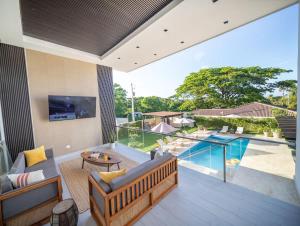 Stylish Luxury Villa in Sosua- 5BR Suites