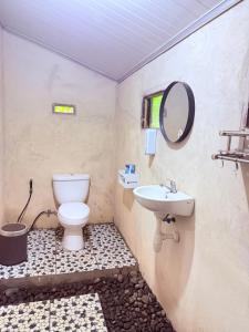 Cabin in a Family Farm Homestay