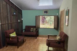 Tropical Quiet Retreat