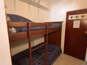 Studio Cabine 21m², 5 pers - Près commerces Les Angles - FR-1-758-28