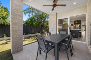 5 bed 5 bath stunner