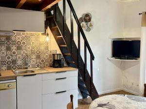 Maison au Calme avec Terrasse et Parking Privé, à 900m de la Plage - Le Barcarès - FR-1-529-65