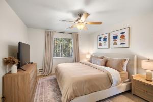 Modern Cabin Escape wGame Room, Huge Deck, WIFI