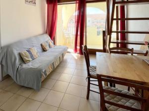 Charmant T2 avec mezzanine et parking au Barcarès - FR-1-529-34