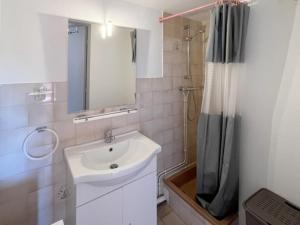 Charmant T2 avec mezzanine et parking au Barcarès - FR-1-529-34