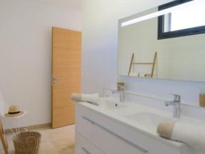 Villa de luxe avec piscine chauffée privée, face mer, pour 8 pers. à Le Barcares - FR-1-529-45