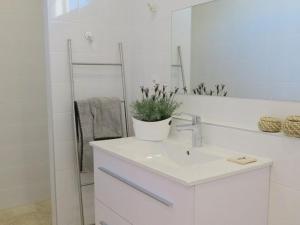 Villa de luxe avec piscine chauffée privée, face mer, pour 8 pers. à Le Barcares - FR-1-529-45