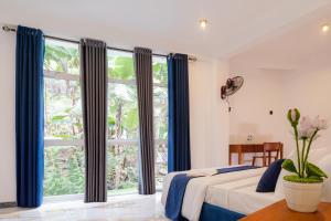 Fogy Ella Hotel