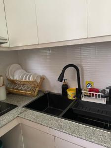 Modern 2BR Bungalow Near CCLEX Free Parking