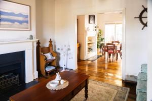 Dukes on Quayle Whimsical Sandy Bay Cottage Stay