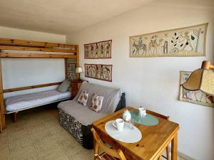 Studio agréable avec terrasse, accès plage, parking privatif - FR-1-529-125