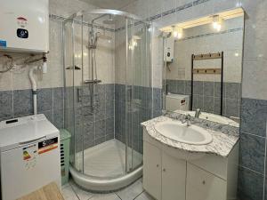 Charmant T2 avec parking, WiFi, proche plage - FR-1-529-195