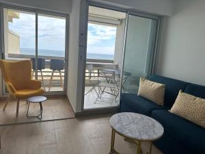 Appartement moderne avec climatisation, balcon et parking - FR-1-696-63