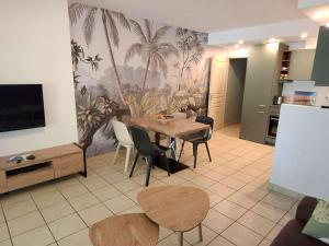 Duplex T3 climatisé avec WiFi et parking à Canet-en-Roussillon - FR-1-696-85