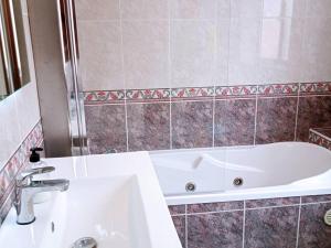 Maison de village climatisée, terrasse, 6-8 pers, Canet-en-Roussillon - FR-1-696-94