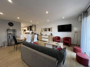 Villa plain-pied 3 chambres, terrasses à Canet-en-Roussillon - FR-1-696-80