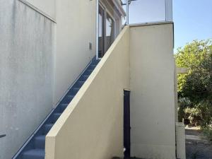 Studio climatisé proche plage et commerces avec terrasse - FR-1-529-311