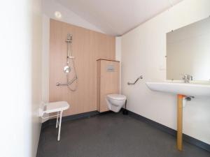 Mobil-home PMR avec Terrasse à Bénodet - API-1-52-1450