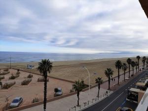 T2 rénové face mer avec balcon au Canet-Plage, 4 pers - FR-1-696-127