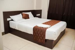 Gokulam suits guruvayur