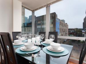 Fantastic Philly Fully Furnished Apartments