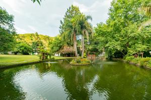 Espetacular Chalé 3 Quartos em Condomínio