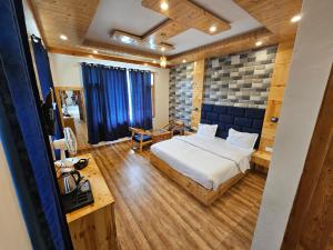 Hotel Riverview Serenity A unit of The Lavish Stays