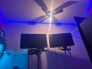 Perfect 2-bedroom apartment with AC in adorable Minneapolis