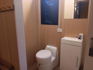 Auburn Vale Cottage by Tiny Away