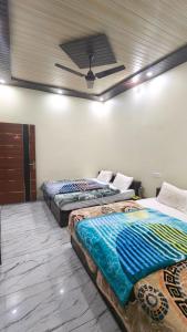 Amigos Hotel and Restaurant