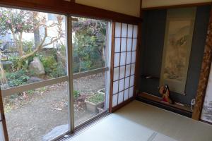 House in green valley, 9 people, garden, parking