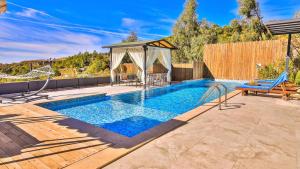 İslamlar 2 bedroom secluded villa with private pool hot tub