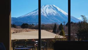 THE THIRD PLACE Mt Fuji