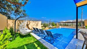 Seydikemer 2 bedroom secluded villa with private pool hot tub
