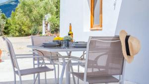 Casita Gabriel Algodonales by Ruralidays