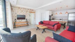 Kördere 1 bedroom secluded villa with private pool heated pool hot tub