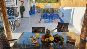 Yeşilköy 1 bedroom secluded villa with private pool hot tub